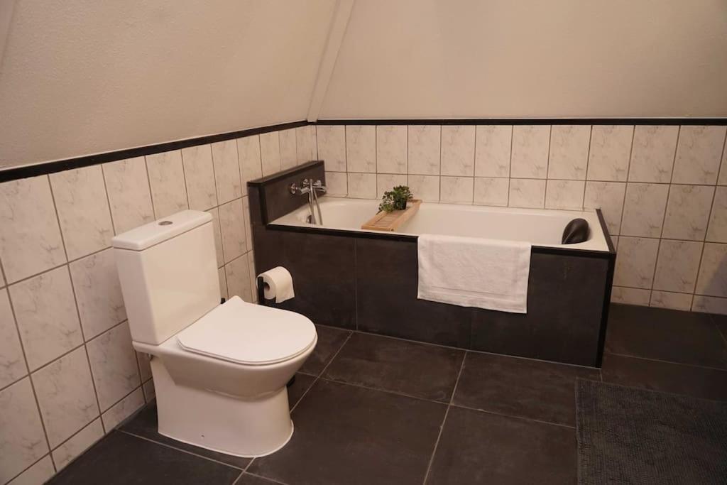 Ruim Appartement In Utrecht. Екстер'єр фото